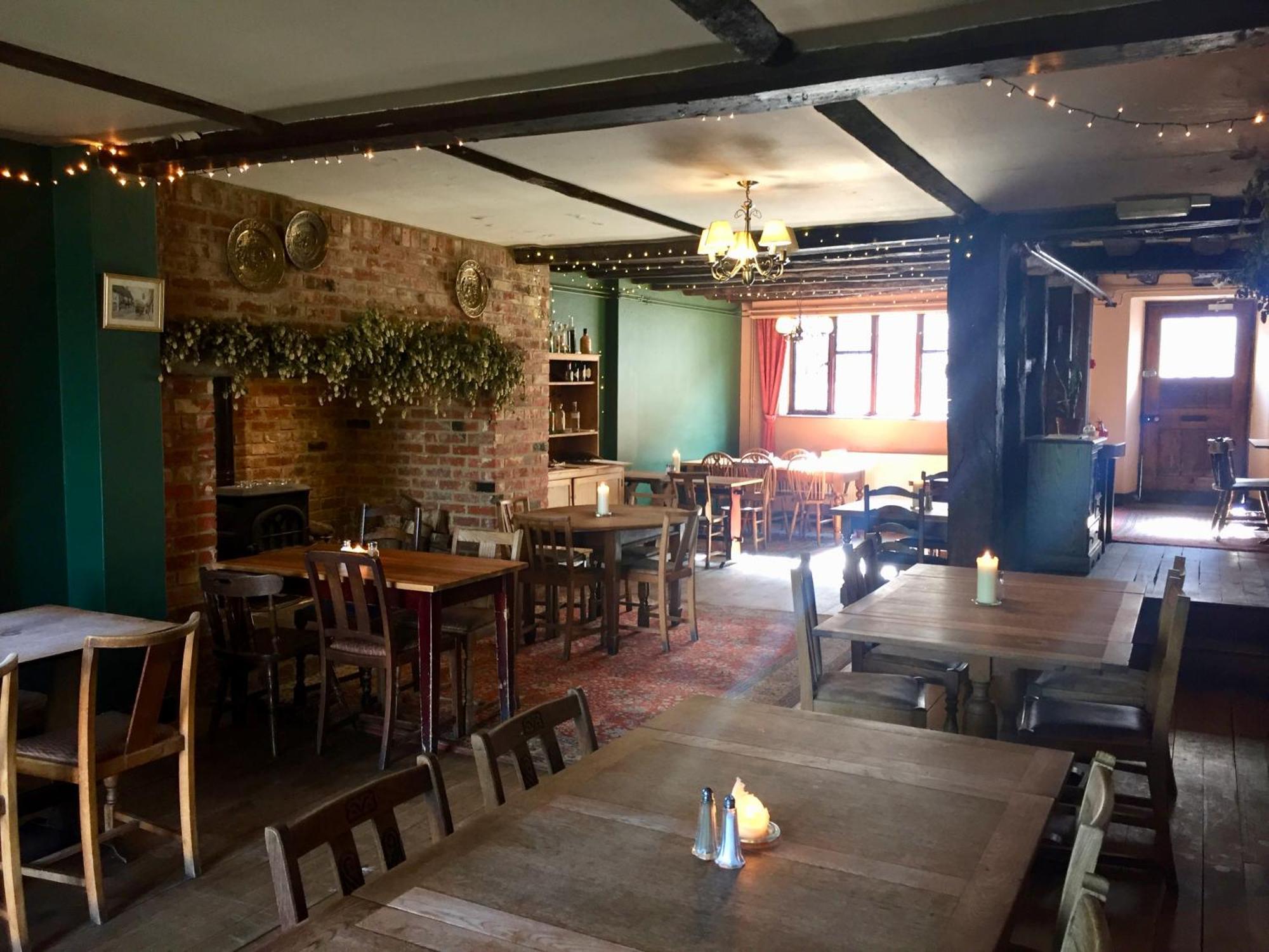 The George Inn 알프리스톤 외부 사진